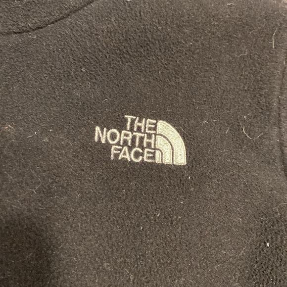 Black North Face jacket - Picture 2 of 6